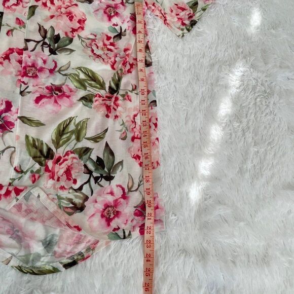 Show Me Your MuMu White Pink Floral Cover Up Open Cardigan One Size - Picture 3 of 10